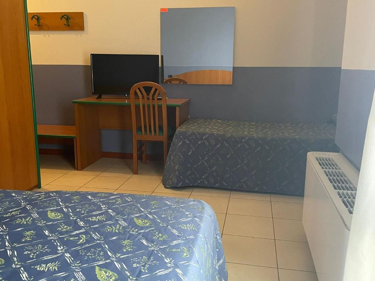 Hotel Arda Fiorenzuola Fiorenzuola dʼArda Eksteriør bilde
